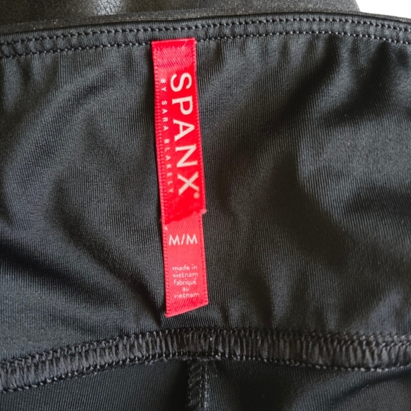 SPANX Faux Leather Moto Leggings, Size M - Picture 4 of 8